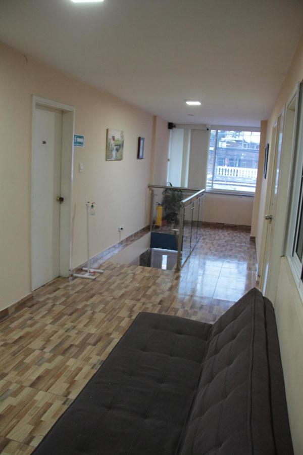 Hostal Avanza Кали Екстериор снимка