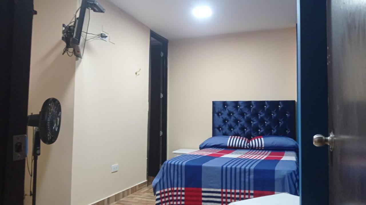 Hostal Avanza Кали Екстериор снимка