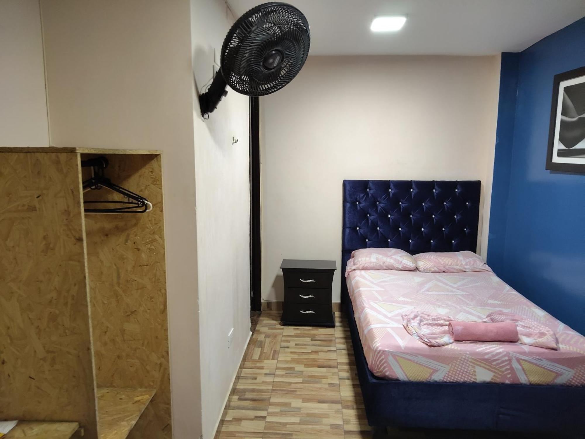 Hostal Avanza Кали Екстериор снимка
