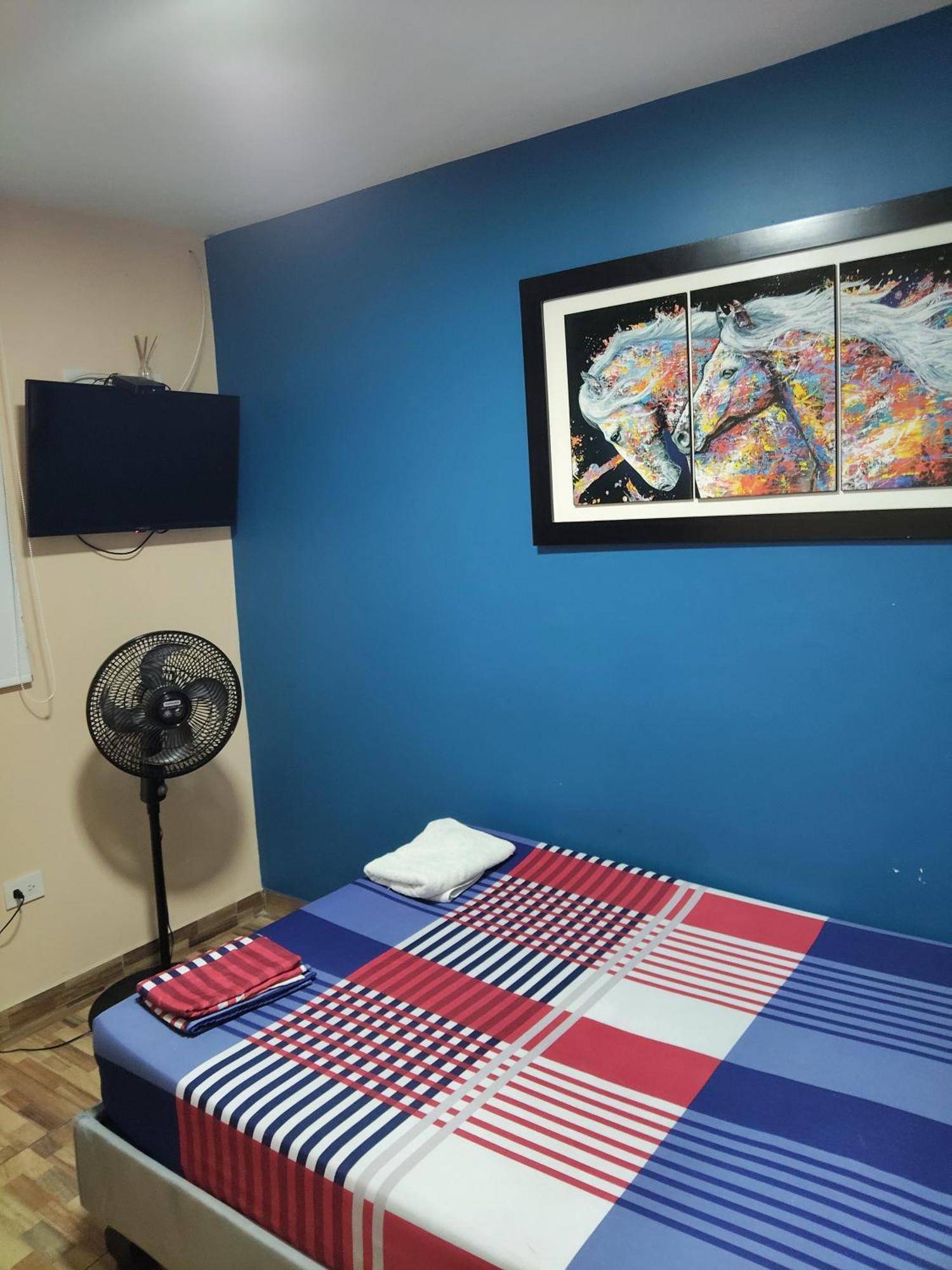 Hostal Avanza Кали Екстериор снимка