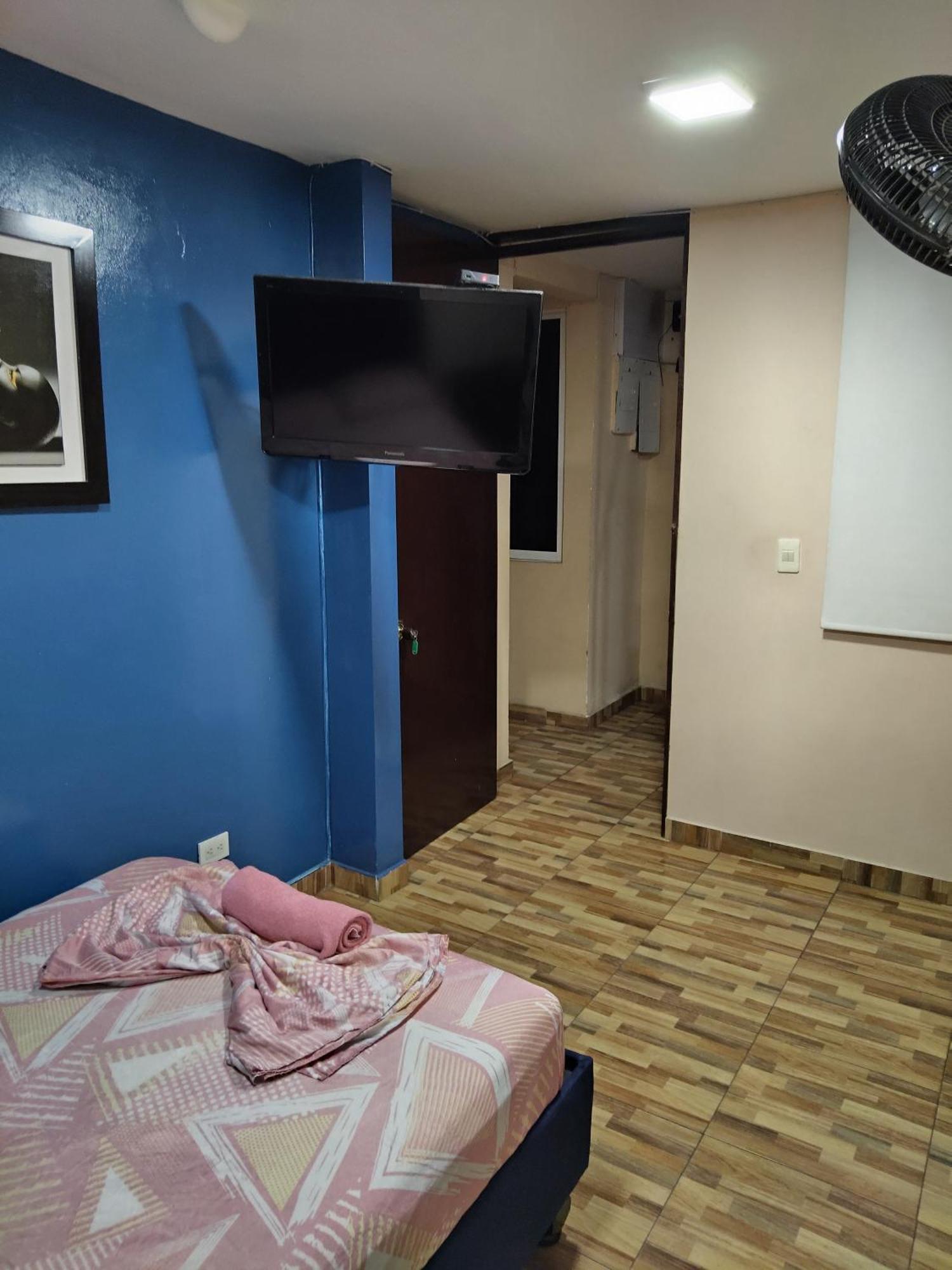 Hostal Avanza Кали Екстериор снимка